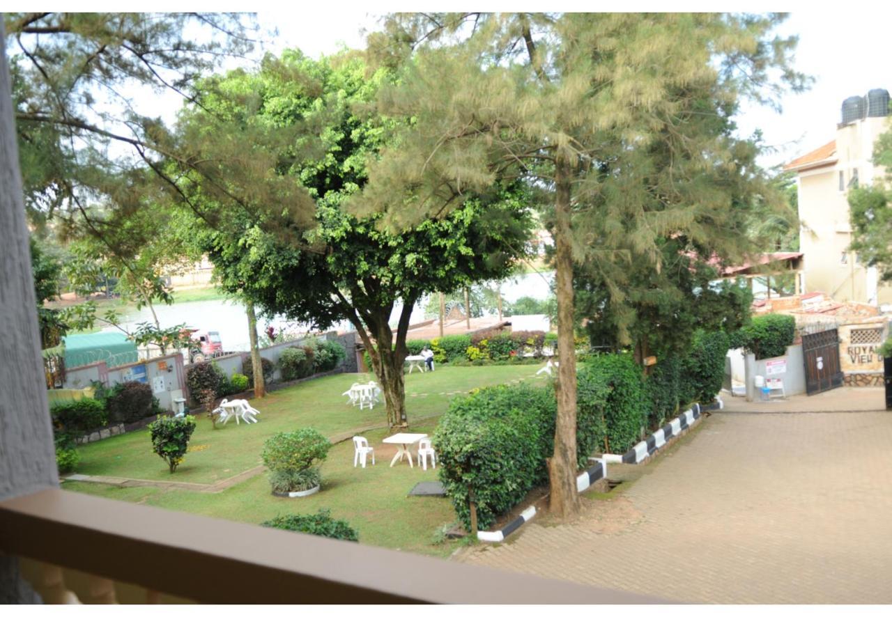 كامبالا Royal Lake View Gardens المظهر الخارجي الصورة